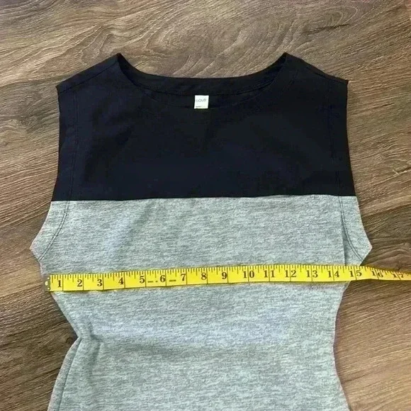 Lole Black/Gray Sporty Style Dress with front pocket and elastic waist. Stretchy - Picture 4 of 11